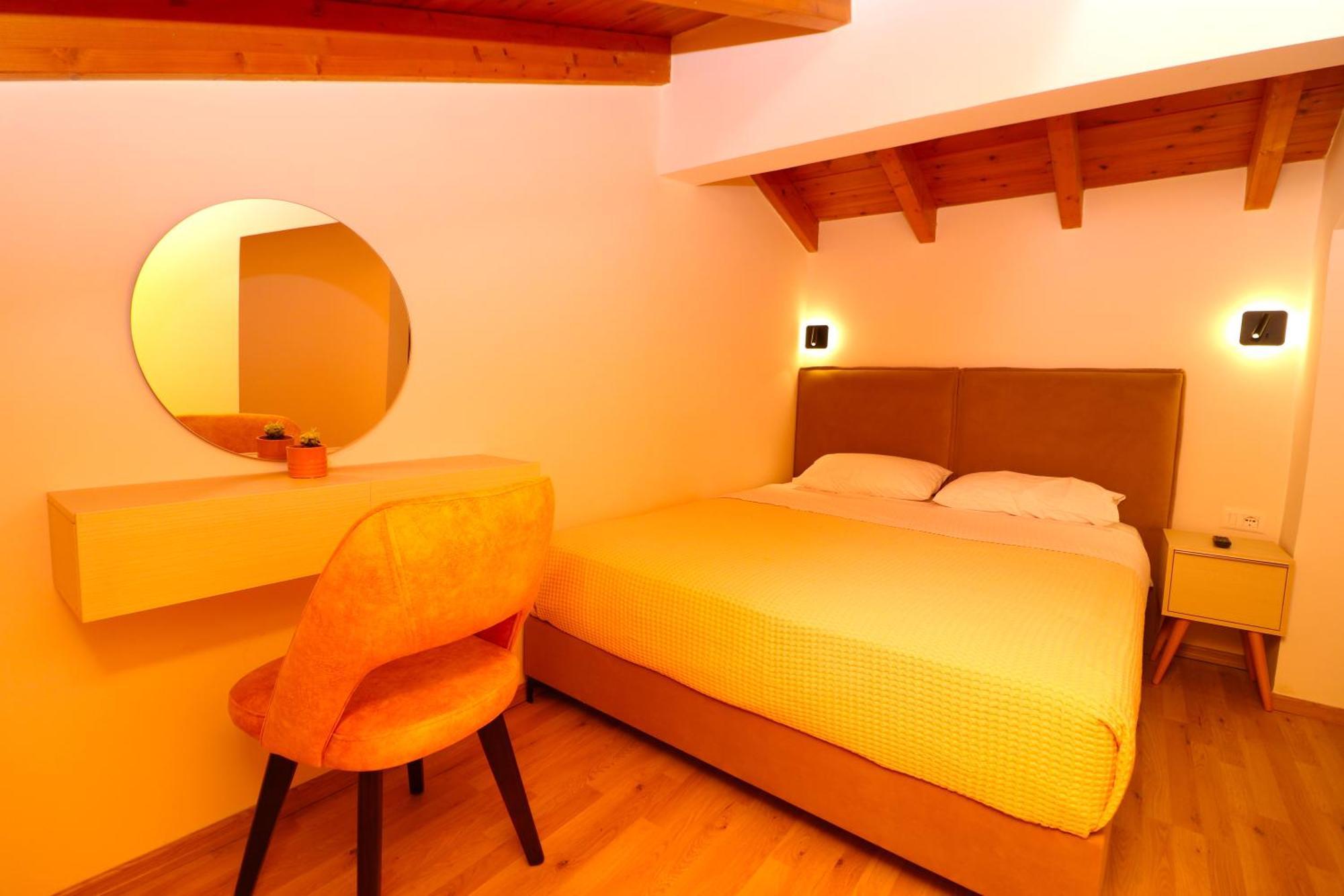 Fegi Rooms Himare Exterior photo