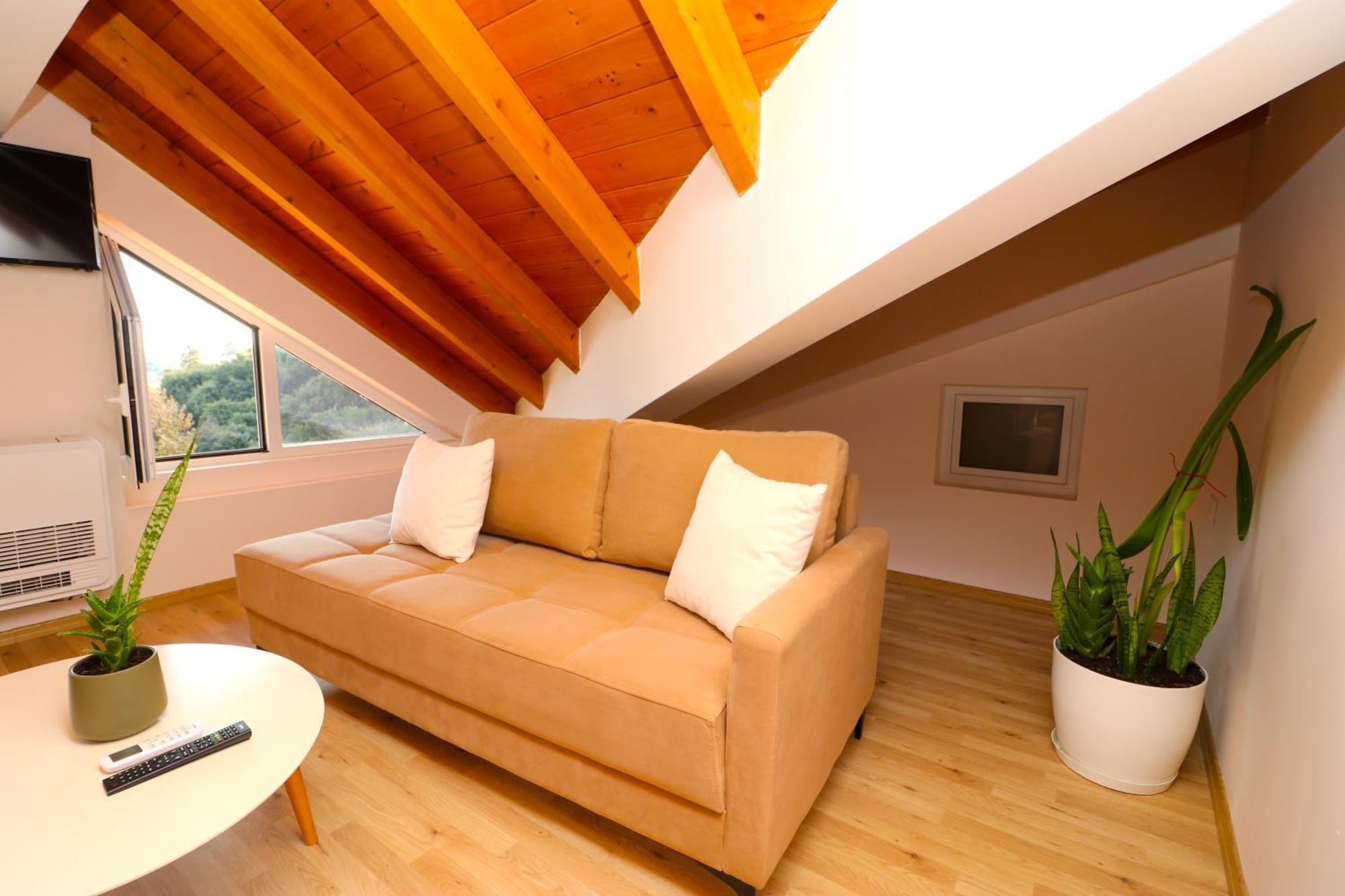 Fegi Rooms Himare Exterior photo